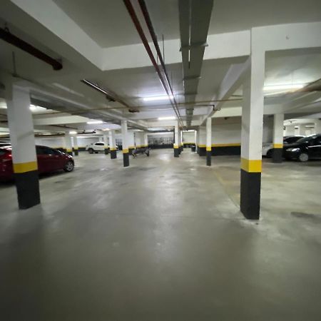 グァルジャーApartamento Encantador Com Piscinaアパートメント エクステリア 写真