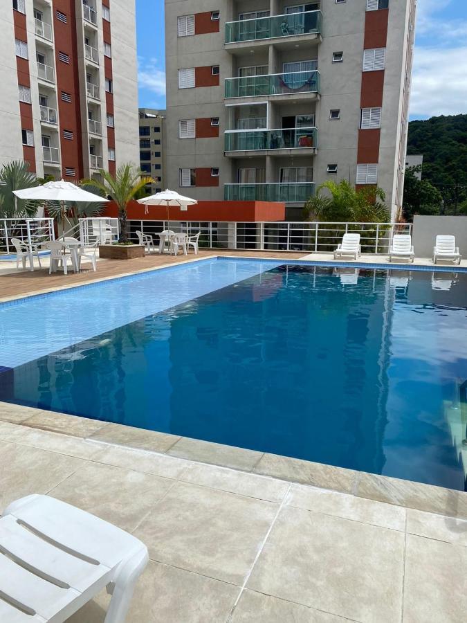 グァルジャーApartamento Encantador Com Piscinaアパートメント エクステリア 写真